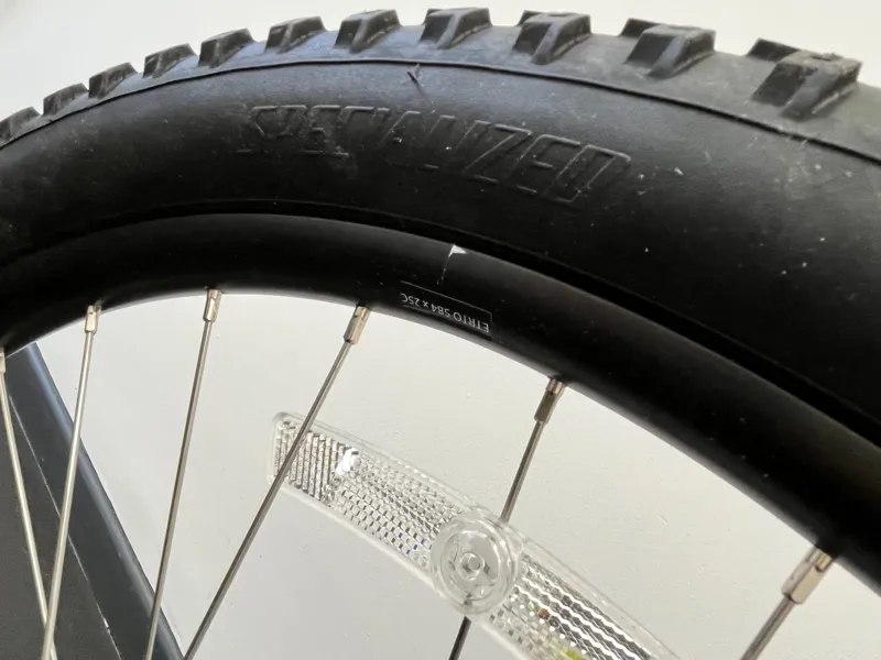 EX-DISPLAY Specialized Rockhopper Hardtail Mountain Bike Medium 2023 in Ice Blue-4